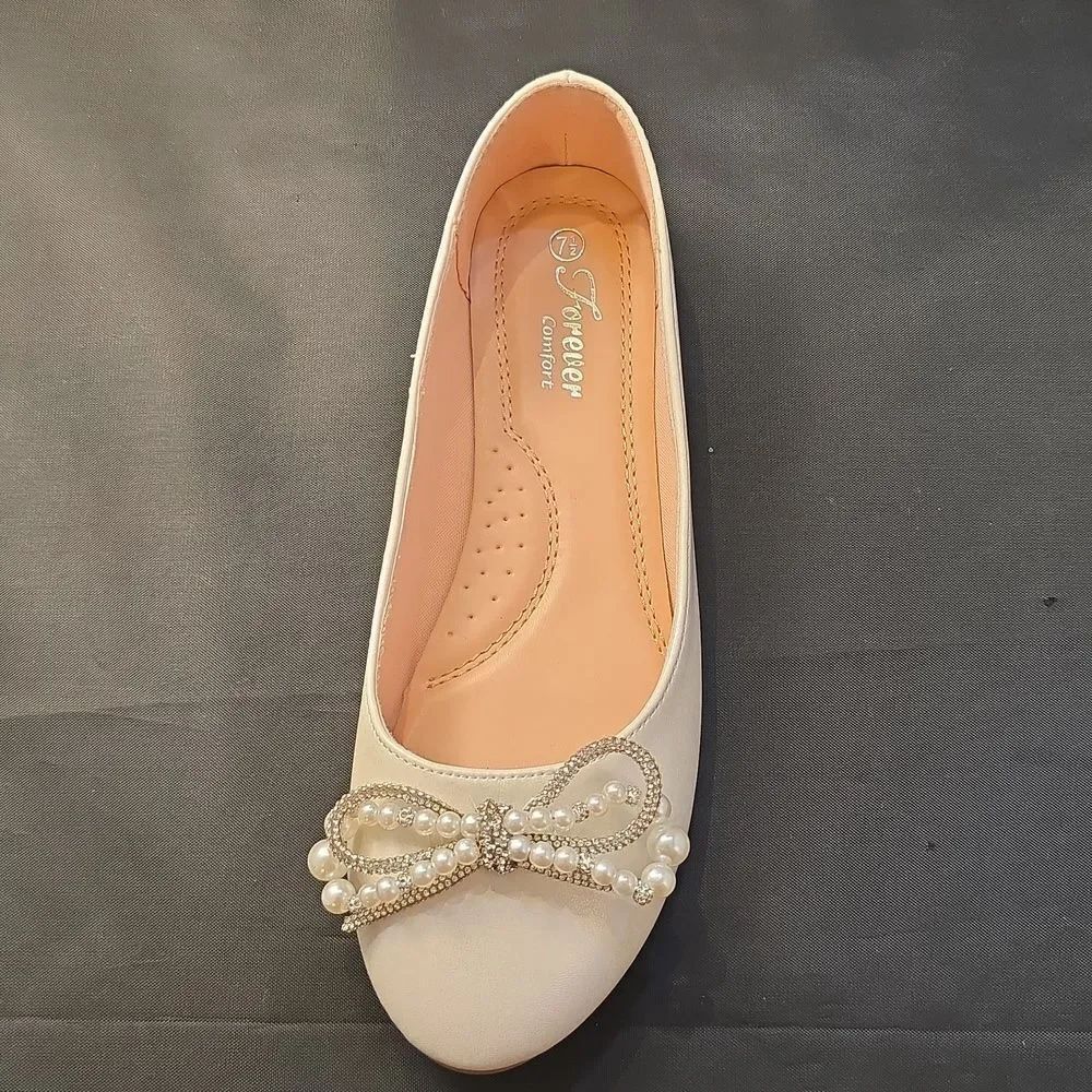 BRAND NEW FOREVER COMFORT RHINESTONE& PEARL BOWNOT BALLET FLAT